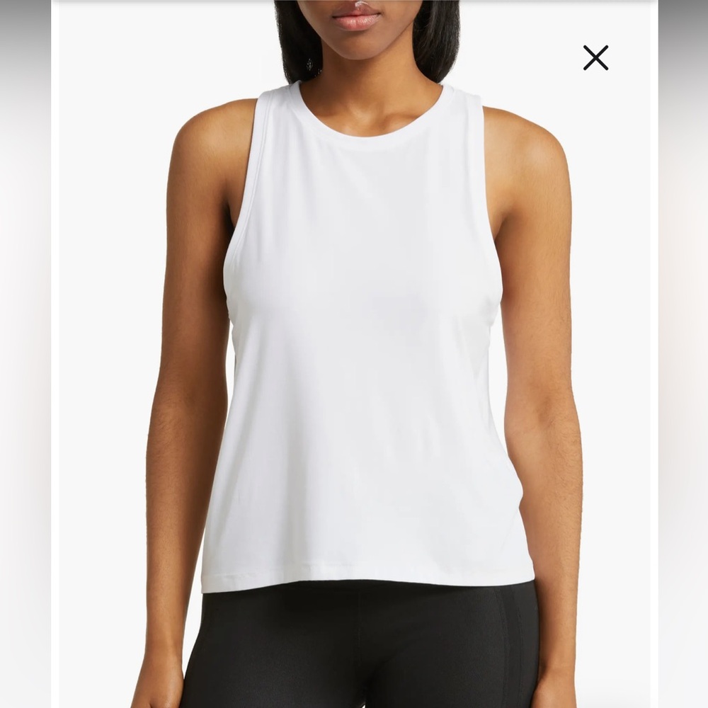 Featherweight Rebalance Tank Beyond Yoga
